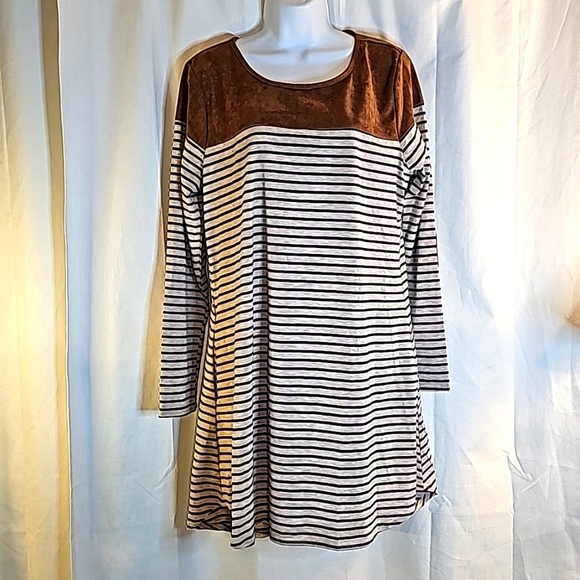 3/$20 Umgee L Striped Elbow Patch Dress - Picture 1 of 7